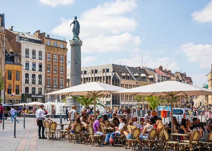 Lille Vauban: Apartment With Parking