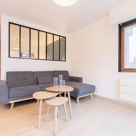 Lille Vauban: Apartment With Parking Exterior photo