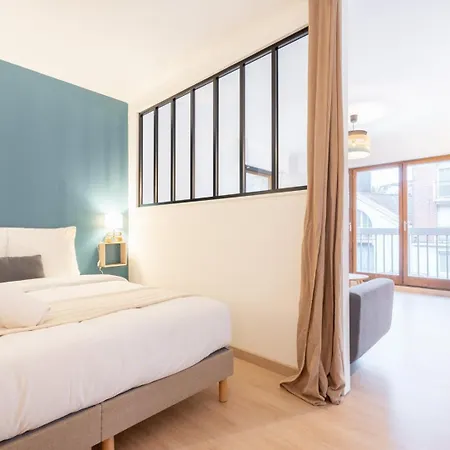 Lille Vauban: Apartment With Parking Exterior photo